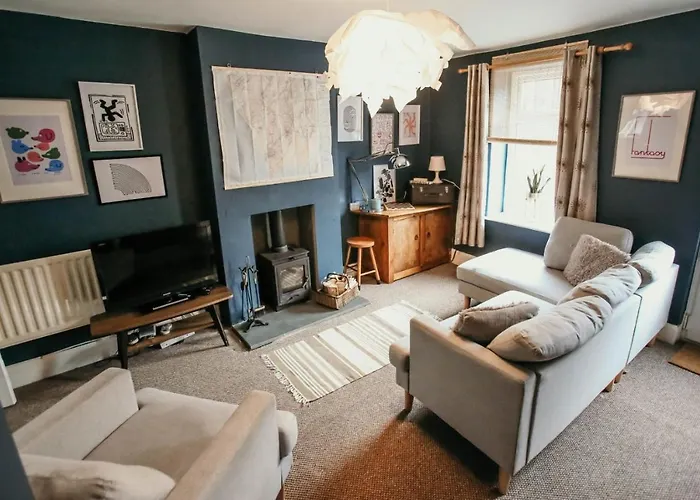 Quirky Bohemian Lake District Miners Cottage- 6 Bd